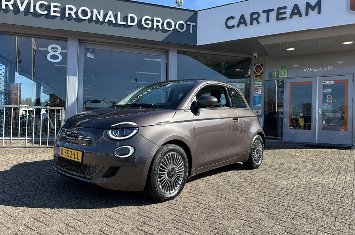 Fiat 500 Electrisch SOH 92% Icon 42 kWh | CarPlay | Cruise | Airco | Winterpak. | PDC